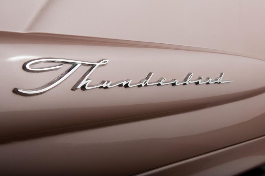  Ford Thunderbird Convertible 1960 года  (фото 8 из 30)